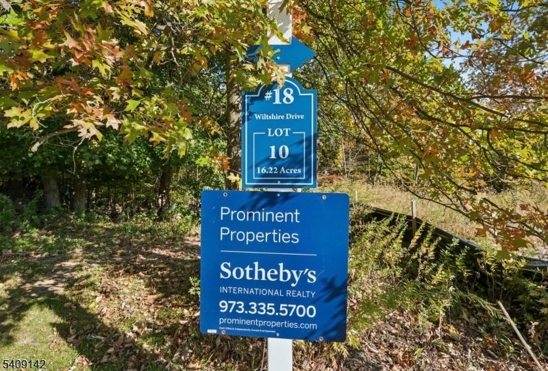 18 Wiltshire Dr., Boonton Twsp