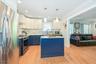 SS appls, quartz cabinets
