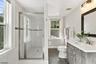 Primary en suite, 2nd fl
