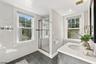 Primary en suite, 2nd fl