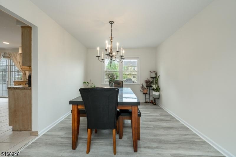 Dining Rm