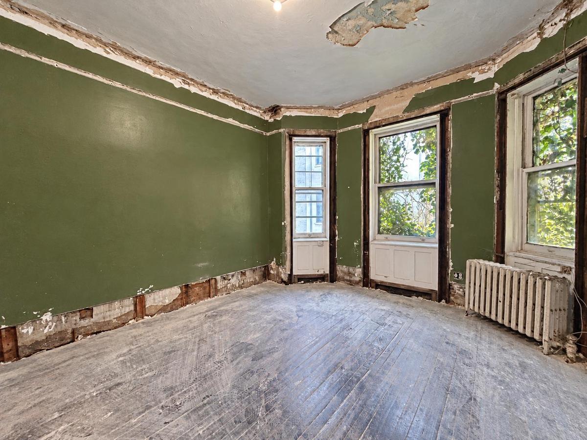 Third floor bedroom