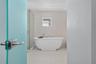 STANDALONE TUB