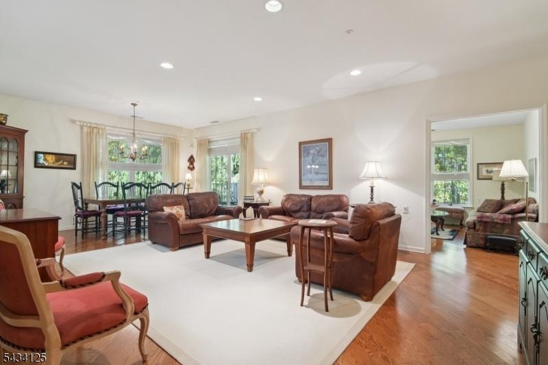 Large Living room/ DR