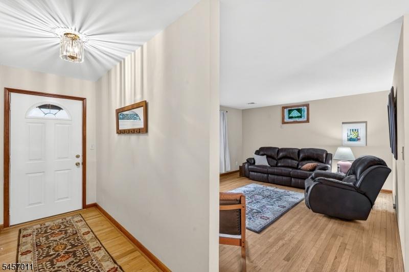 Foyer-Front Entrance