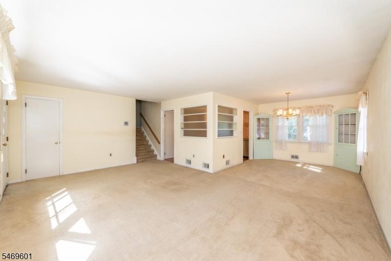Living room/dining room