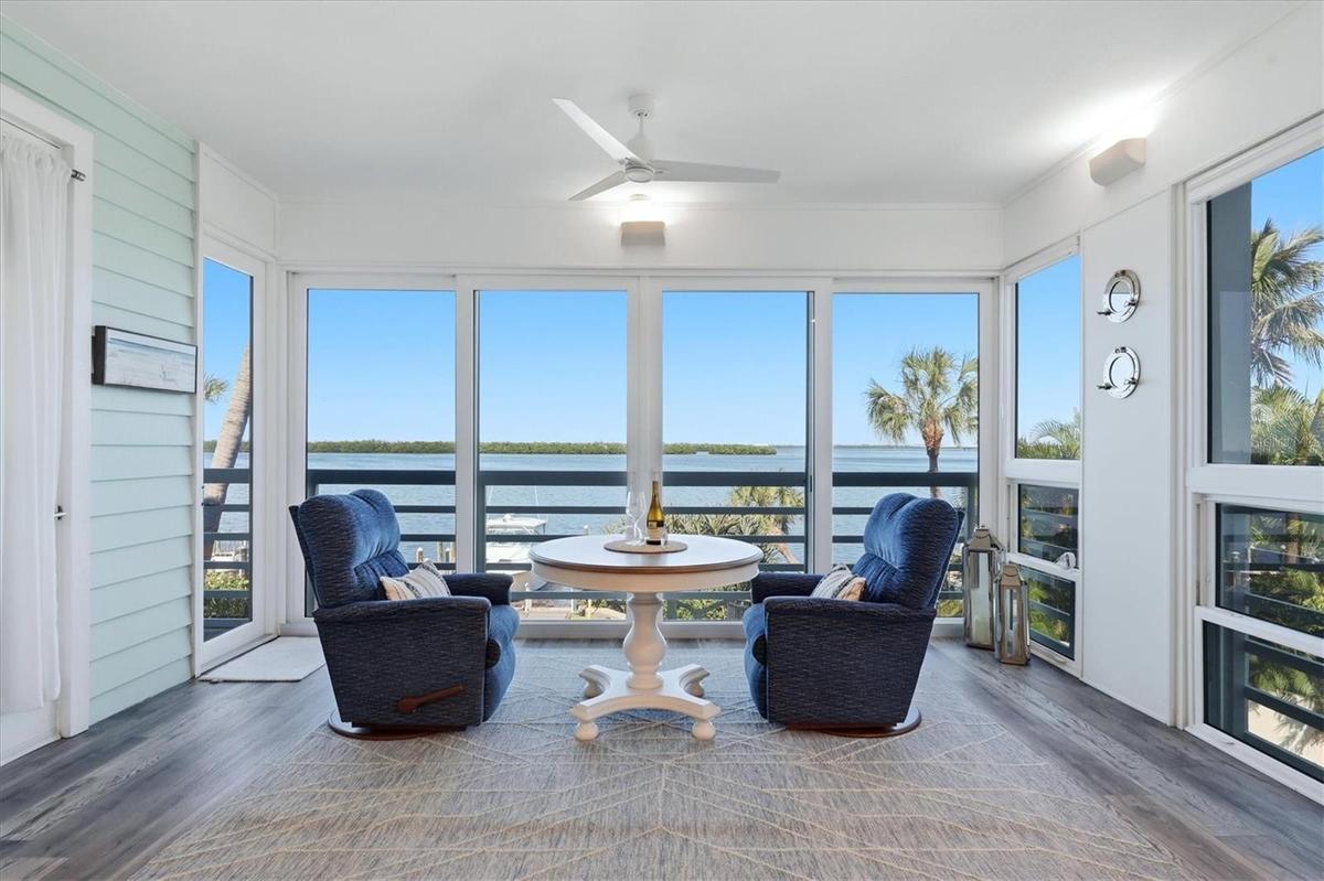 Living Room Bonus Space with Incredible Views