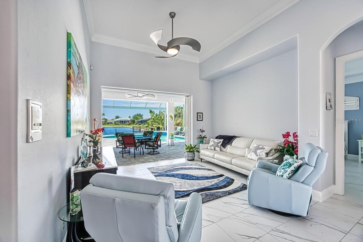 Living room to lanai