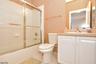 Full bath 2