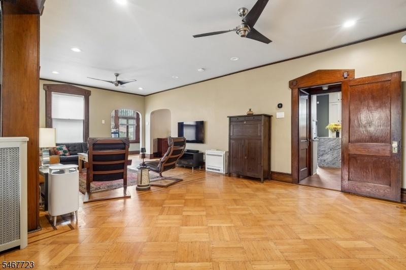 Living Rm