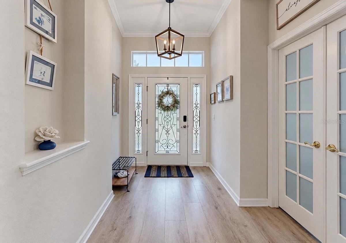 Entry way/ Foyer