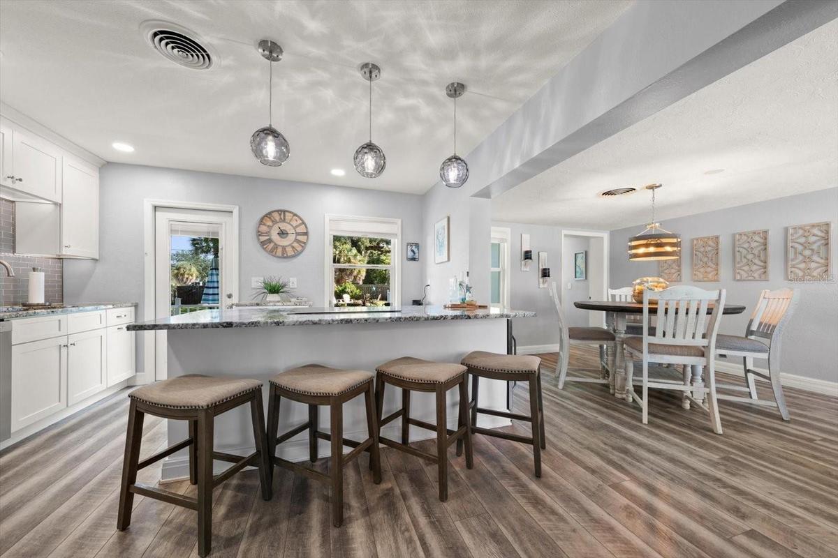 Open concept with a touch of coziness!