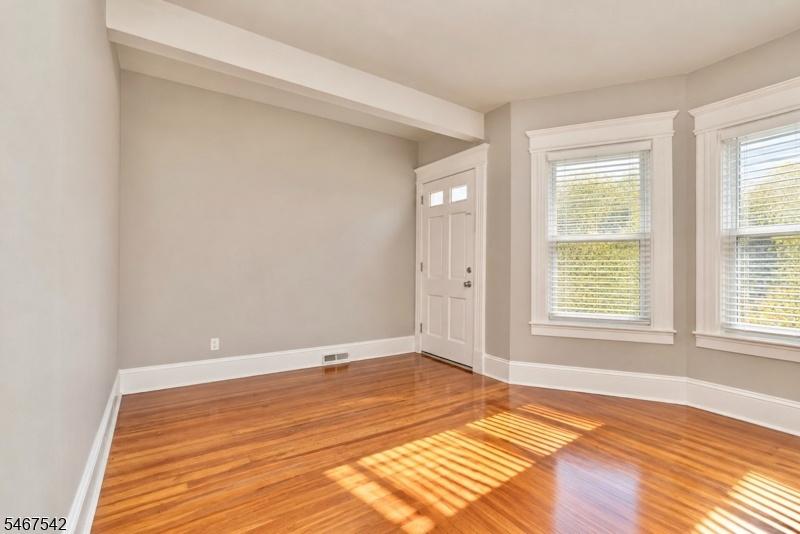 Unit 1 Livingroom