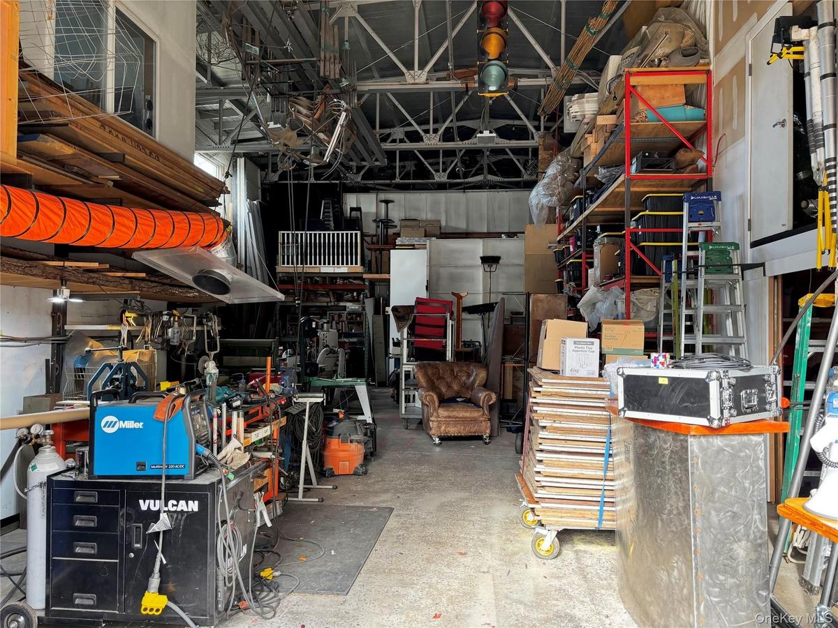 1st Floor - Shop