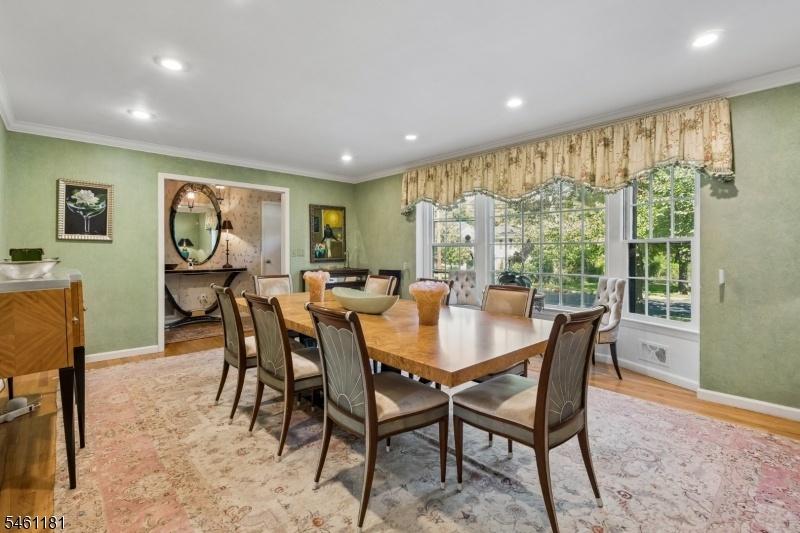 Formal dining room 2