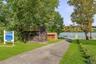 Walking distance to Lake