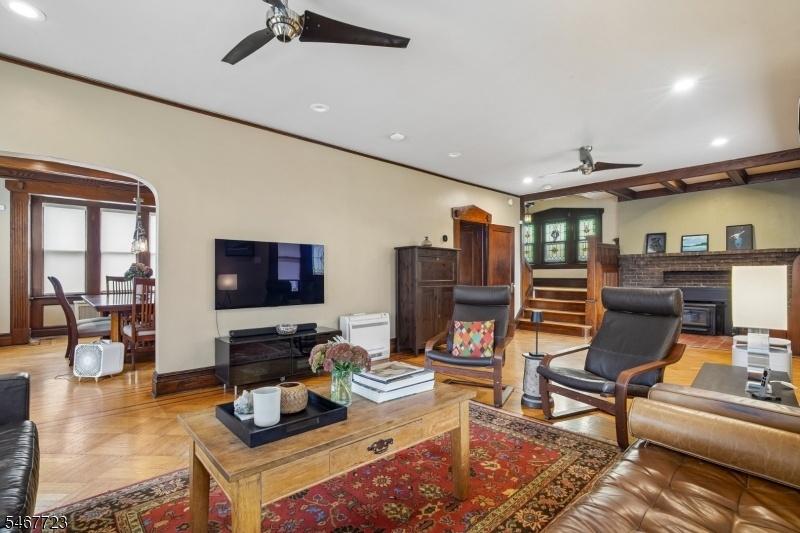 Living to Dining Rm