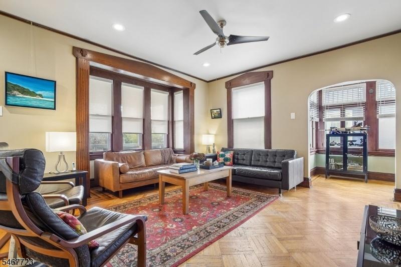 Living Rm