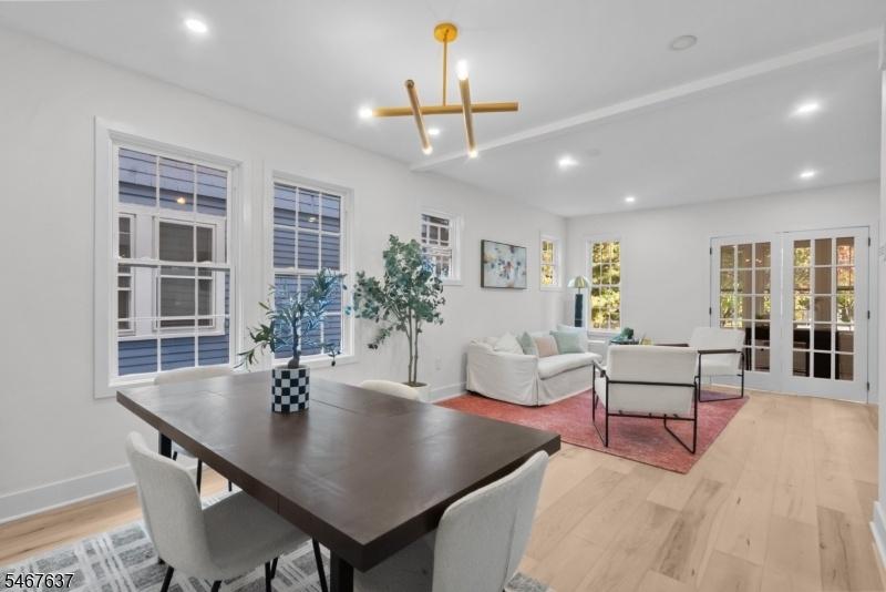 Living & Dining Area