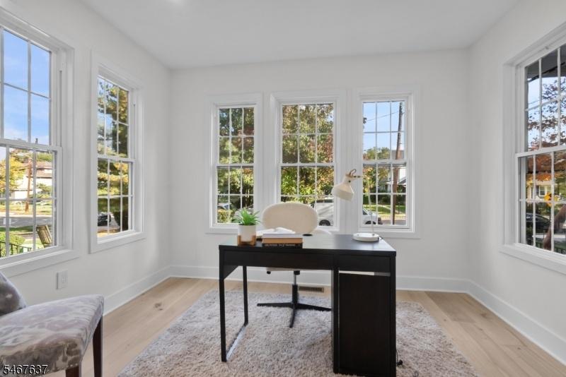 Home Office / Bonus Room