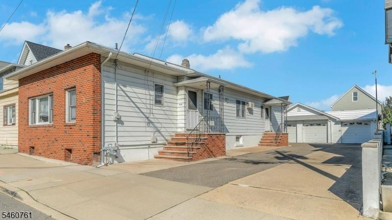 230 Lincoln Place Garfield
