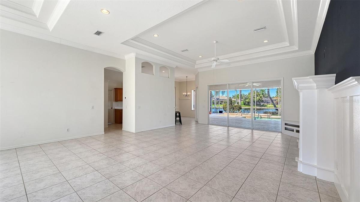 Walk in and see pool and waterview