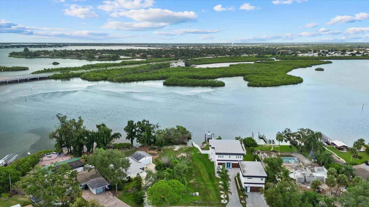 Stunning, panoramic water views.