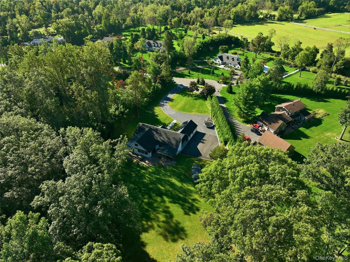 Property Located on Cul-De-Sac