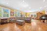 76 Summit Ave