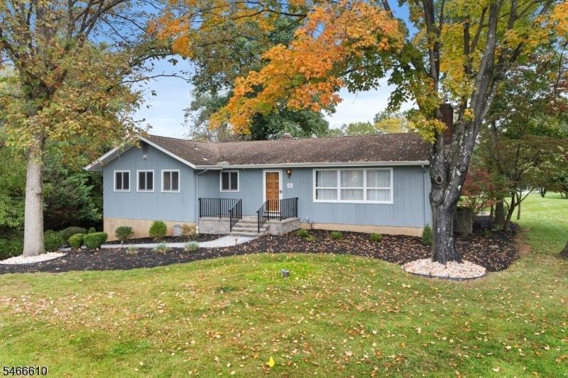 41 Jamestown