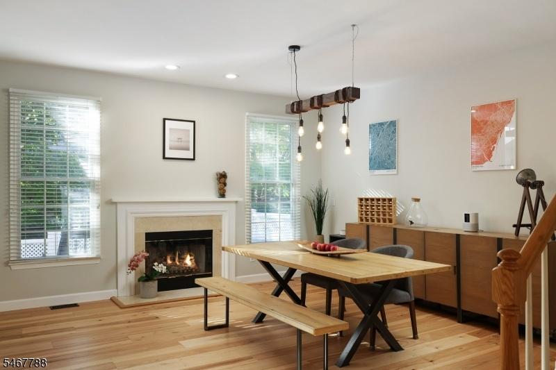 Family Room uses as Dining Rm