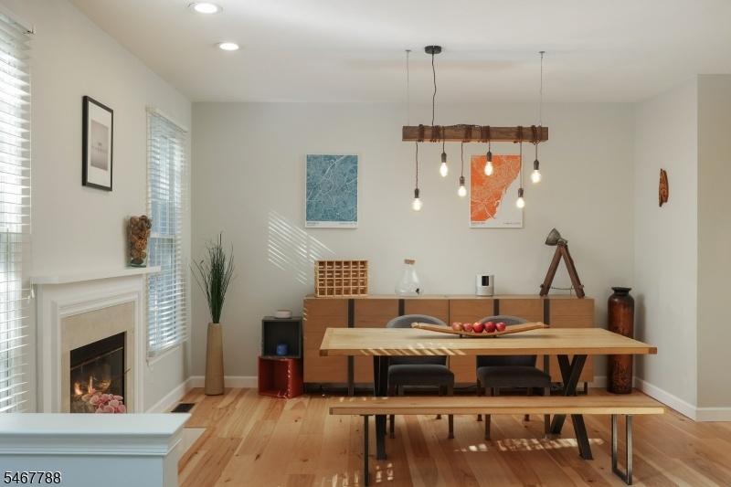 Family Room uses as Dining Rm