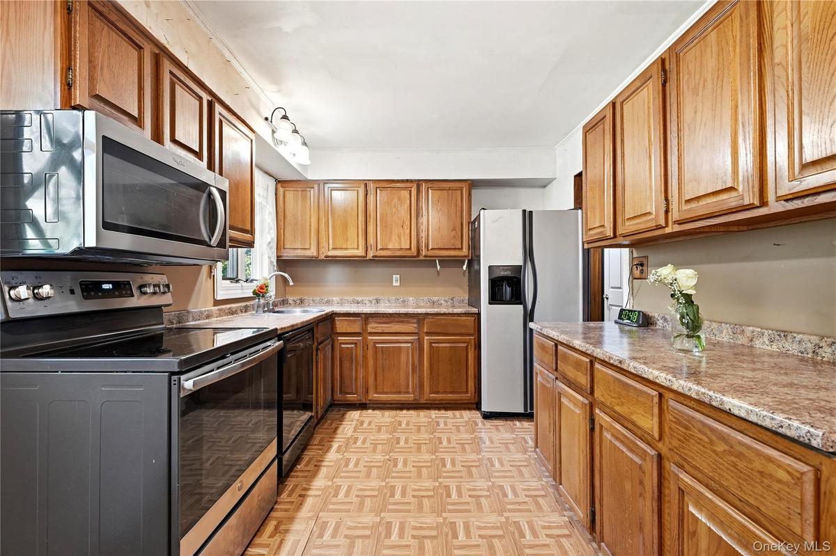 Eat in Kitchen