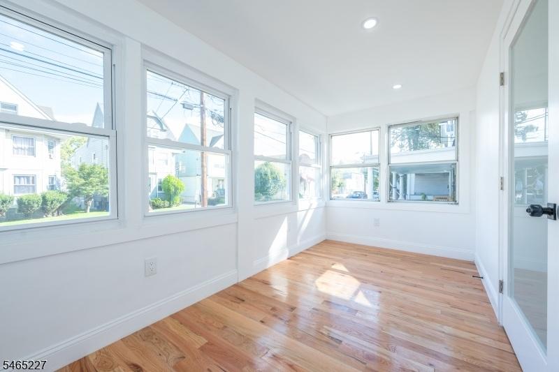Sun Room/Bonus Room