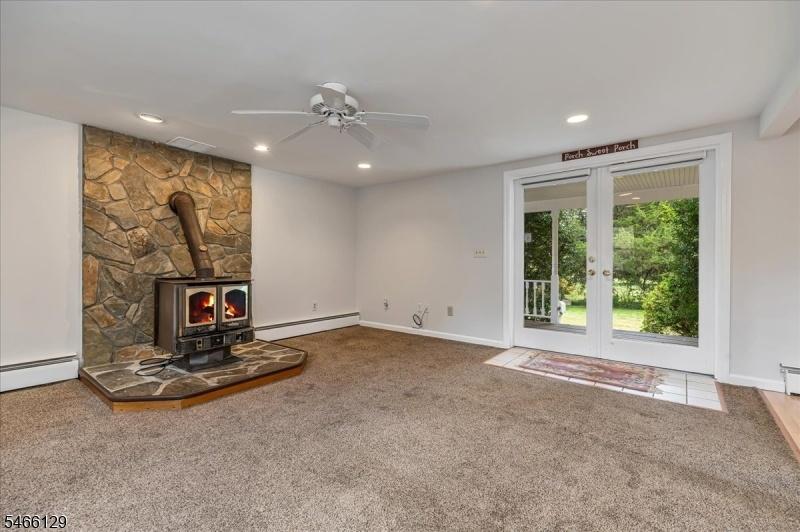 Living Room (49)