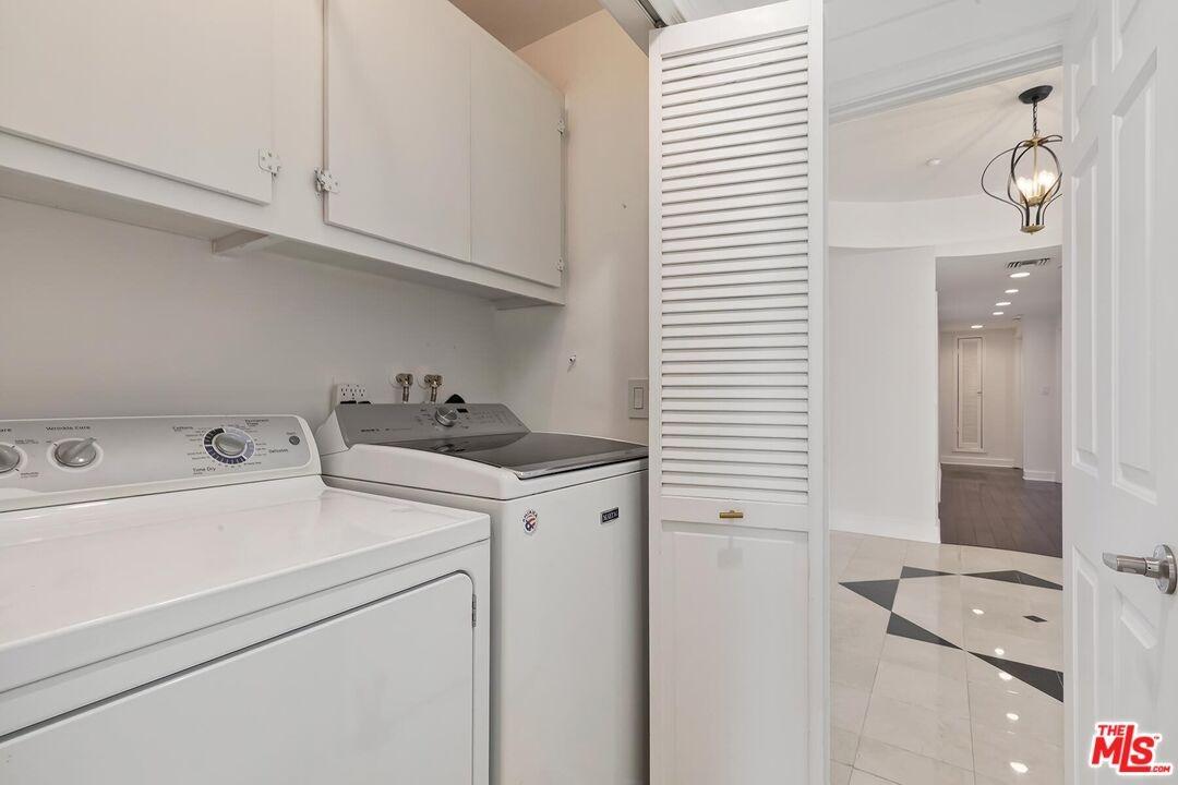 Side x Side Washer/Dryer