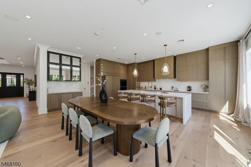 Dining Kitchen