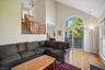 Gorgeous bright room