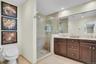 Gorgeous bathroom.