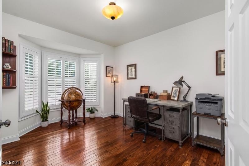 1st level Office