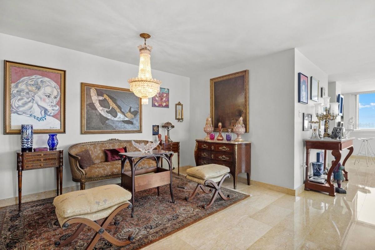 Sitting room area