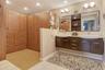 "En Suite" Bathroom!