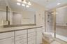 Upstairs Full Bathroom