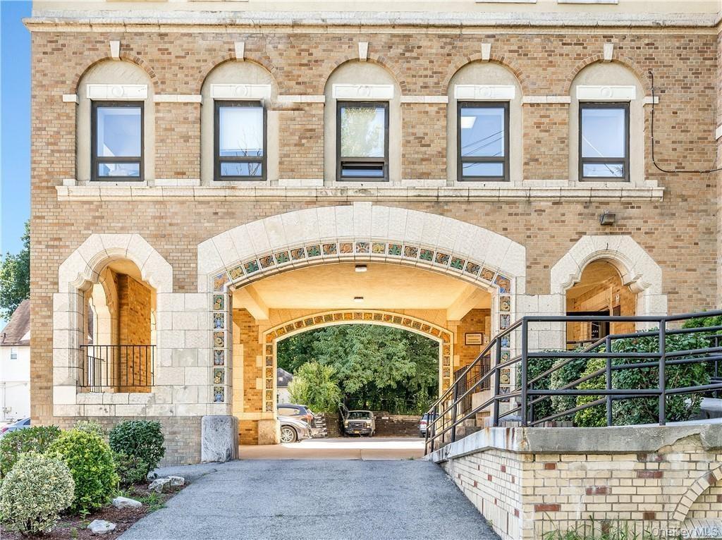 View of driveway to building