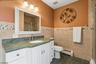 Guest Suite - Full Bath
