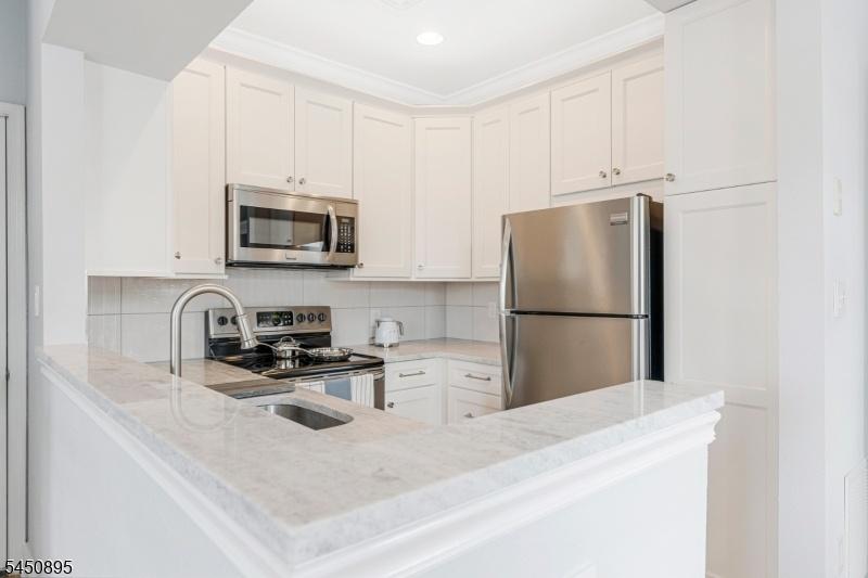 Quartz Breakfast Bar