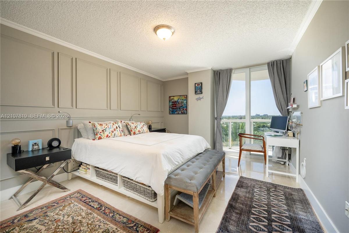 Main Bedroom (will be rented without furniture)