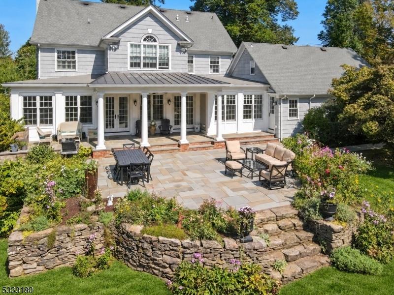 Gorgeous Stone Work