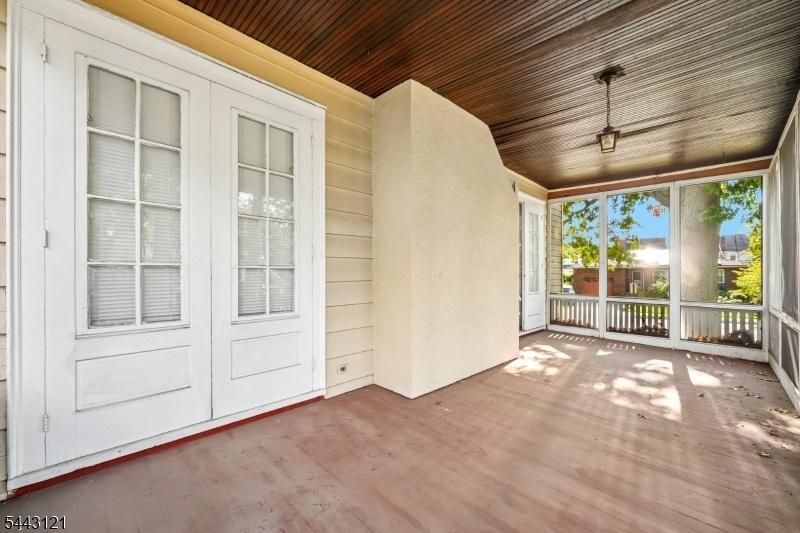 Screened in Porch