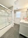 Bath full 2d fl